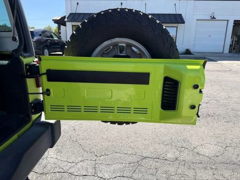 Used 2017 Jeep Wrangler Unlimited Sport w/ Connectivity Group AWD/4WD image 22