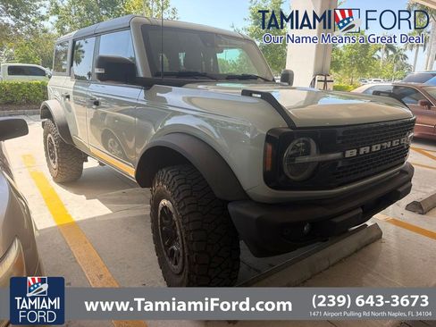 Used 2022 Ford Bronco Wildtrak AWD/4WD image 1