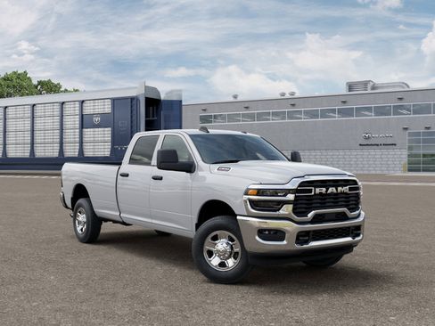 New 2026 RAM 2500 Tradesman AWD/4WD image 3
