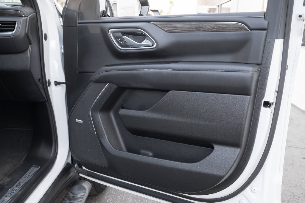 Used 2021 Chevrolet Suburban Z71 w/ Z71 Off-Road Package AWD/4WD image 54