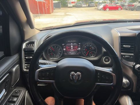 Used 2019 RAM 1500 Laramie AWD/4WD image 13