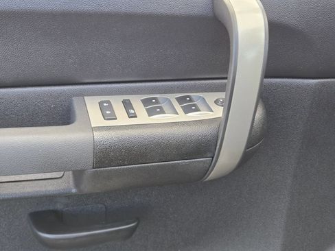 Used 2008 Chevrolet Silverado 2500 LT w/ 1LT Convenience Package RWD image 17