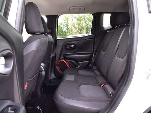 Used 2017 Jeep Renegade Trailhawk AWD/4WD image 21