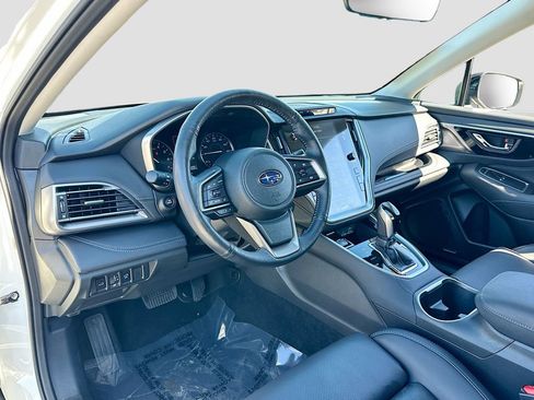 Used 2023 Subaru Outback Limited image 9