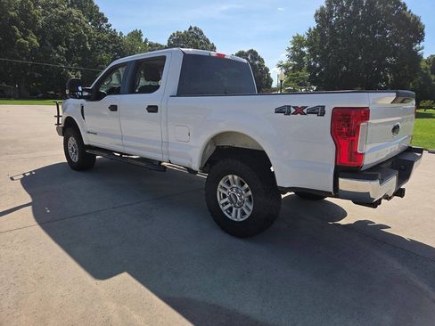 Used 2017 Ford F250 XLT AWD/4WD image 8