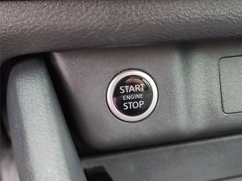 Used 2023 Nissan Rogue SV FWD image 25