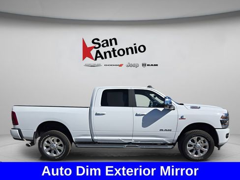 New 2025 RAM 2500 Laramie AWD/4WD image 10