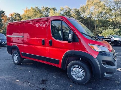 New 2025 RAM ProMaster 1500 w/ Convenience Group image 3