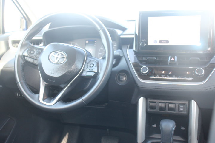 Certified 2025 Toyota Corolla Cross LE FWD image 22