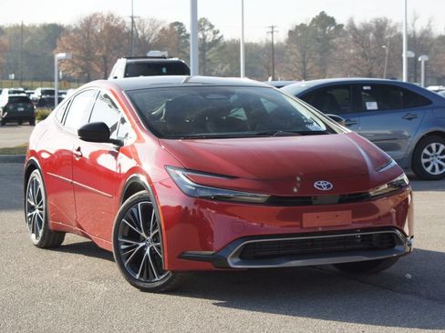 Used 2026 Toyota Prius Limited w/ Limited Premium Package FWD image 7