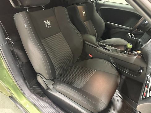 Used 2018 Dodge Challenger R/T Scat Pack RWD image 11