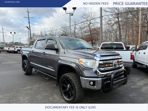 Used 2017 Toyota Tundra SR5 image 2