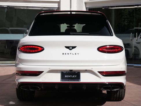 New 2025 Bentley Bentayga image 7