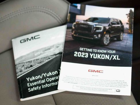 Used 2023 GMC Yukon XL SLT w/ SLT Luxury Package AWD/4WD image 77