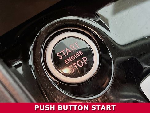 Certified 2020 Nissan Kicks S image 12