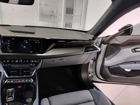 Used 2022 Audi e-tron GT Prestige w/ Prestige Package image 30