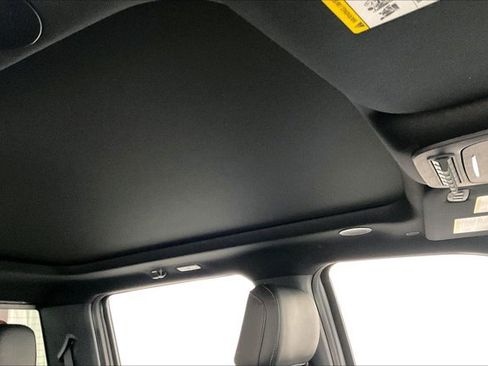Used 2025 Ford F150 Raptor AWD/4WD image 22