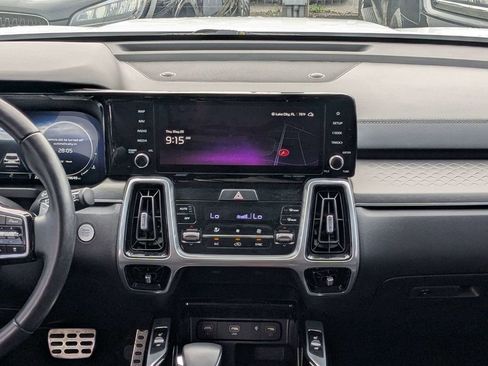 Used 2023 Kia Sorento SX AWD/4WD image 18