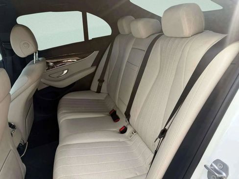 Used 2017 Mercedes-Benz E 300 4MATIC image 18