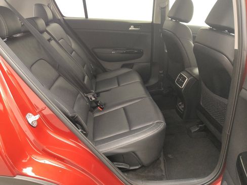 Used 2022 Kia Sportage EX w/ EX Technology Package image 19