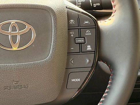 Used 2024 Toyota Prius Prime FWD image 18