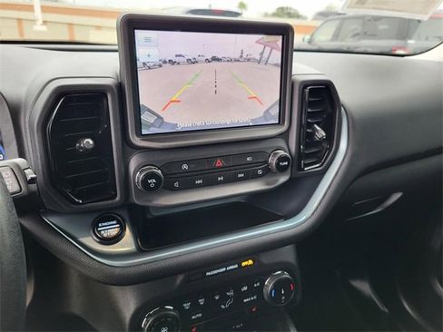 Used 2023 Ford Bronco Sport Badlands image 5