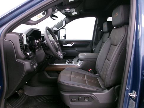 New 2026 Chevrolet Silverado 2500 High Country w/ Technology Package AWD/4WD image 8
