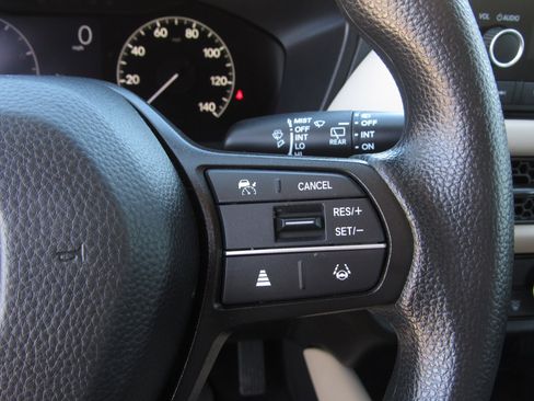 Certified 2024 Honda HR-V LX image 24