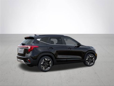 New 2026 Kia Seltos SX w/ SX Sunroof Package image 7