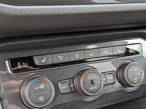 Used 2021 Volkswagen Tiguan SE R-Line w/ 3rd Row Seat Package AWD/4WD image 31