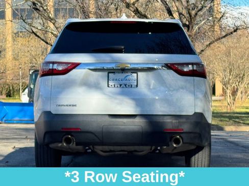 Used 2021 Chevrolet Traverse LS image 7