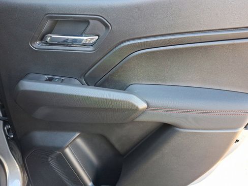 Used 2024 Chevrolet Colorado Z71 w/ Z71 Convenience Package 2 image 14