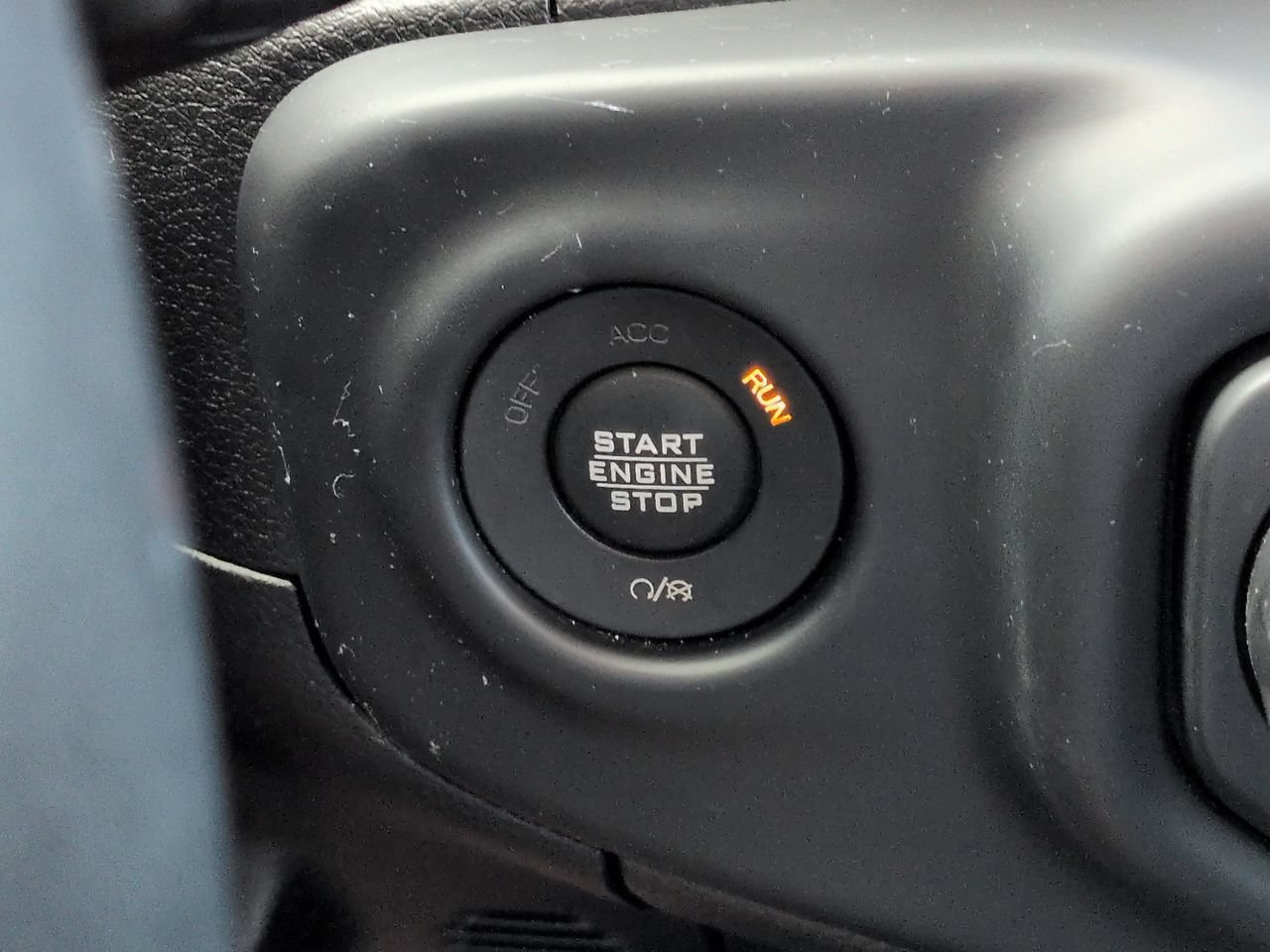 Used 2019 Jeep Wrangler Unlimited Sahara w/ LED Lighting Group AWD/4WD image 26