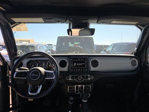 Used 2022 Jeep Wrangler Unlimited Sahara AWD/4WD image 6