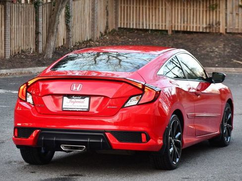 Used 2019 Honda Civic Sport image 9