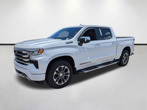 Used 2022 Chevrolet Silverado 1500 High Country w/ Technology Package AWD/4WD image 8