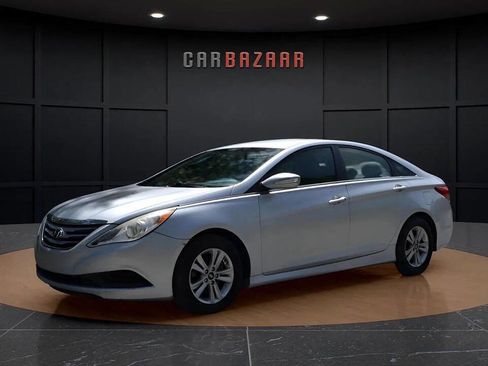 Used 2014 Hyundai Sonata GLS w/ Popular Equipment Group 2 image 2