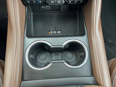 Used 2023 Chevrolet Tahoe High Country w/ Advanced Technology Package AWD/4WD image 36