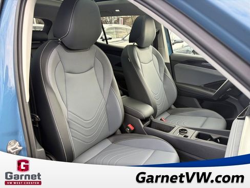 New 2026 Volkswagen Tiguan SE image 33