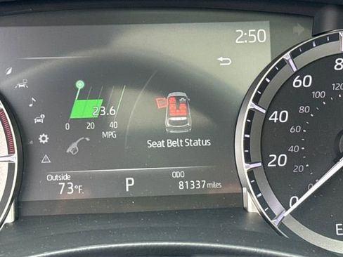 Used 2022 Toyota Highlander XLE image 19