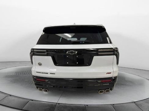 New 2026 Chevrolet Traverse RS w/ LPO, Floor Liner Package image 6