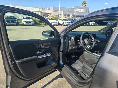 Used 2025 Mercedes-Benz GLA 35 AMG AMG GLA 35 image 21