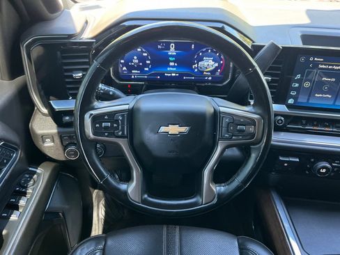 Used 2024 Chevrolet Silverado 3500 High Country w/ Technology Package AWD/4WD image 15