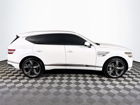 Certified 2025 Genesis GV80 3.5T Prestige image 4