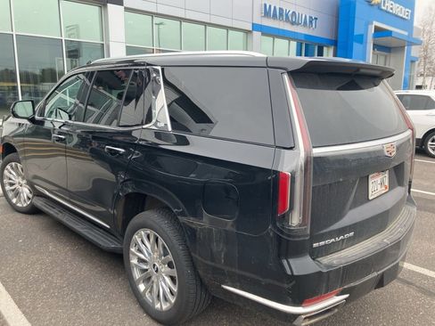 Certified 2023 Cadillac Escalade Premium Luxury w/ LPO, Floor Liner Package AWD/4WD image 3