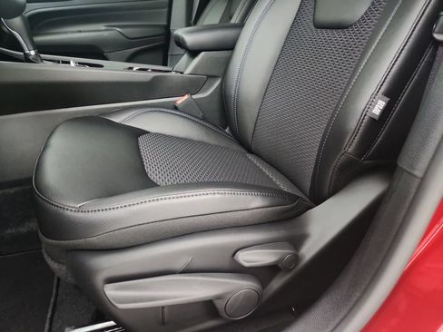 New 2026 Jeep Compass Latitude AWD/4WD image 20