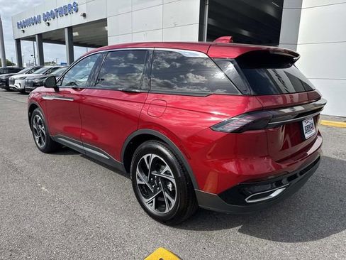 New 2026 Lincoln Nautilus AWD/4WD image 5