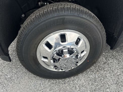 New 2026 GMC Sierra 3500 Denali Ultimate AWD/4WD image 10