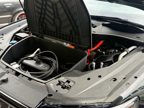 Used 2019 Audi e-tron Premium Plus image 85