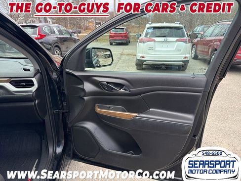 Used 2019 GMC Acadia SLE w/ LPO, Floor Liner Package AWD/4WD image 16
